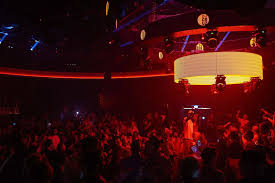 Best Nightclubs in Cannes for an Unforgettable Night Out: Bar Crawl & More!