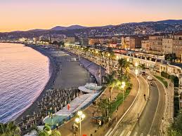 Cannes vs Nice: Where to Have the Best Night Out?