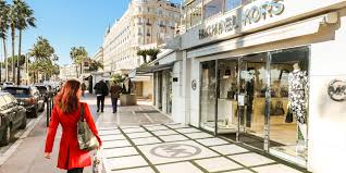 The Cannes Shopping Festival: Must-See Fashion Events and Deals You Can’t Miss