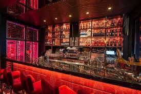 Hidden speakeasy in Cannes with secret entrance and craft cocktails