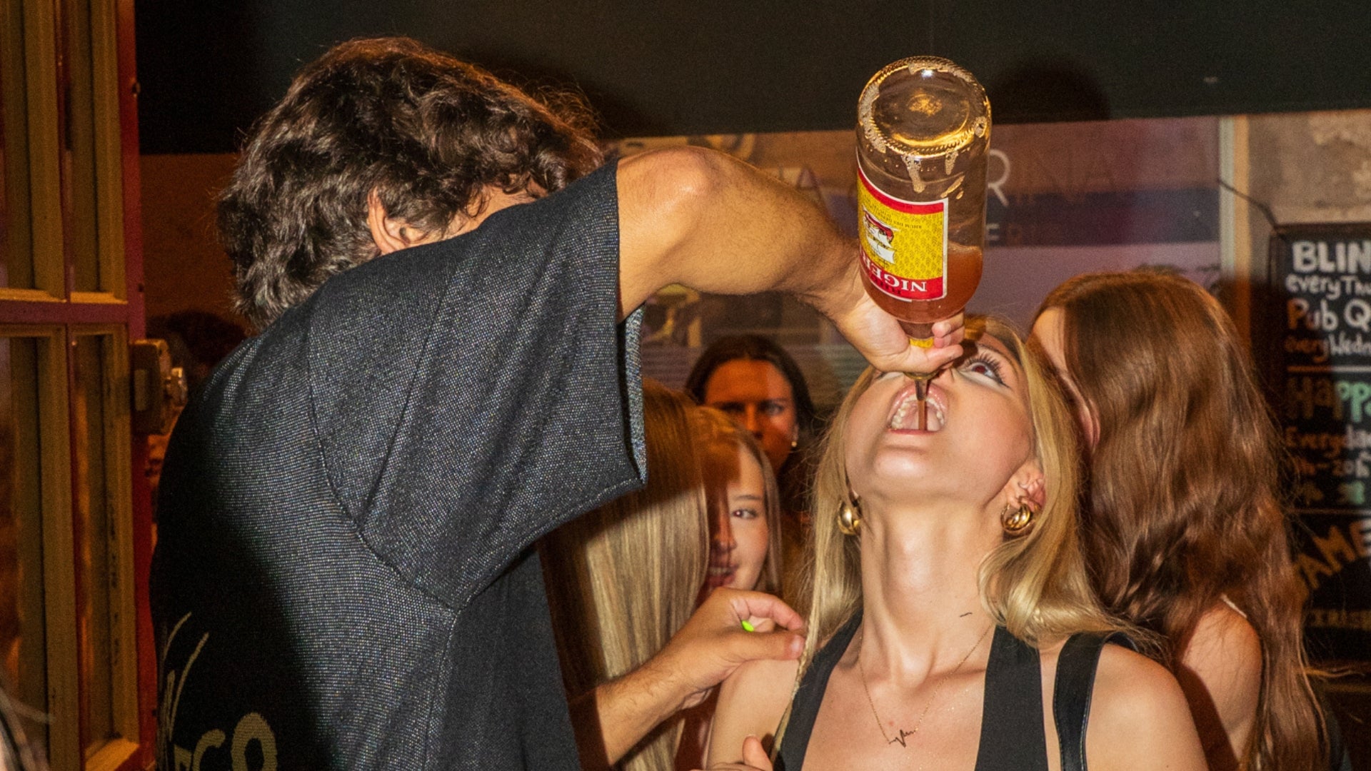 ORANGE BAR CRAWL NICE