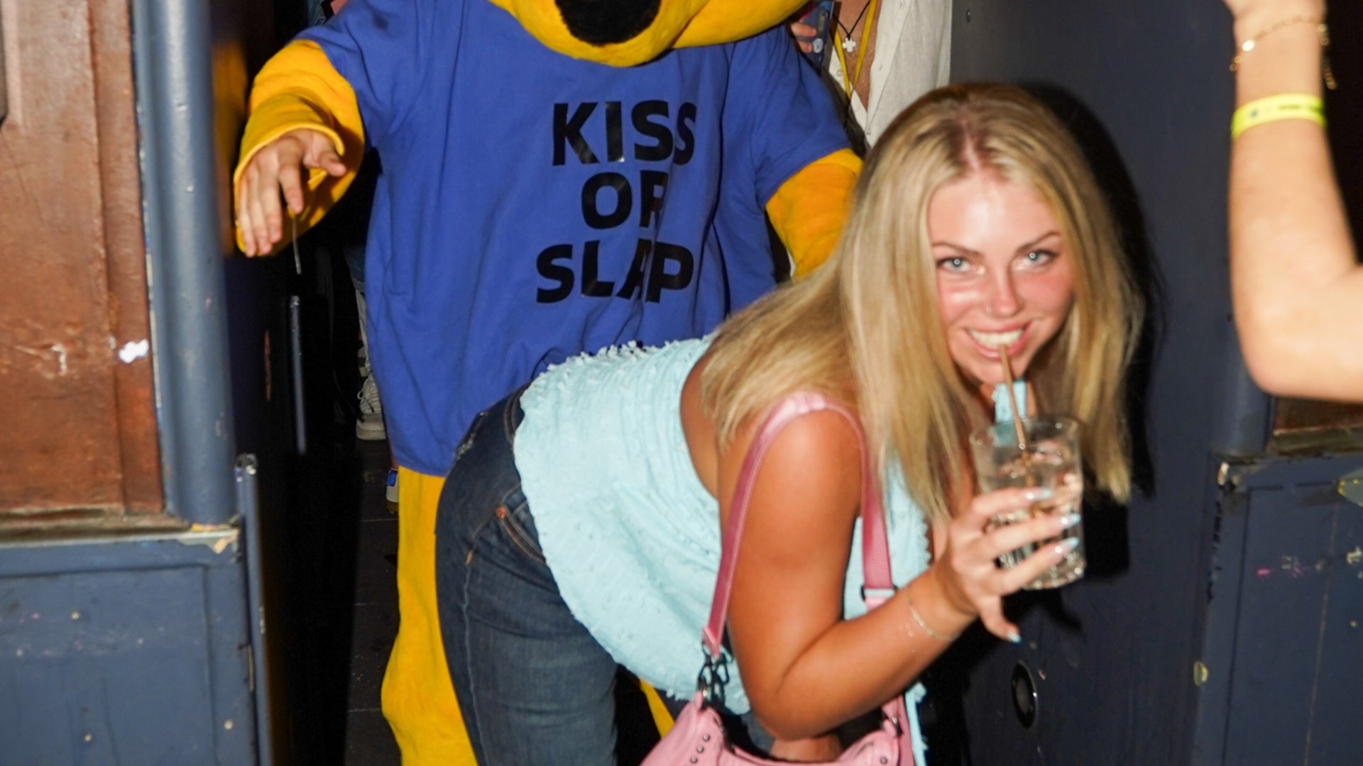 ORANGE BAR CRAWL NICE