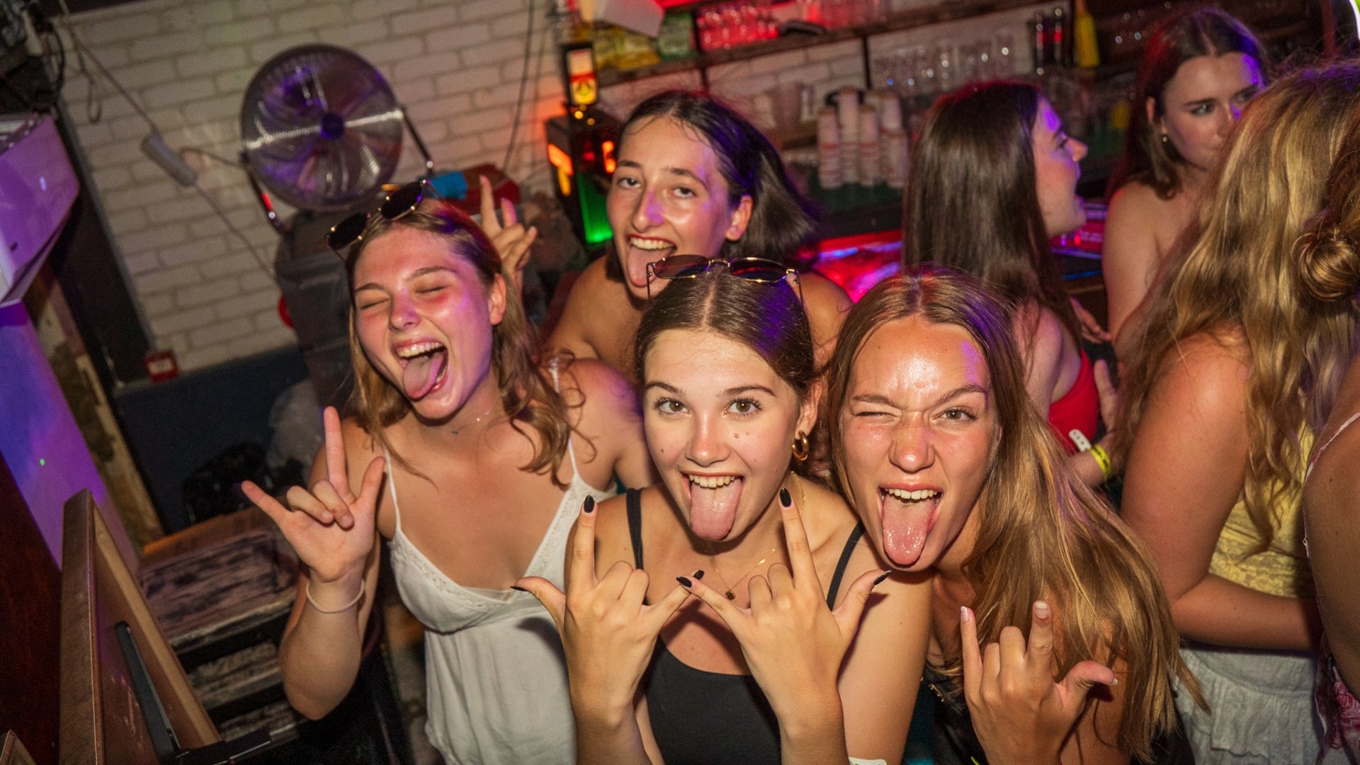 ORANGE BAR CRAWL NICE