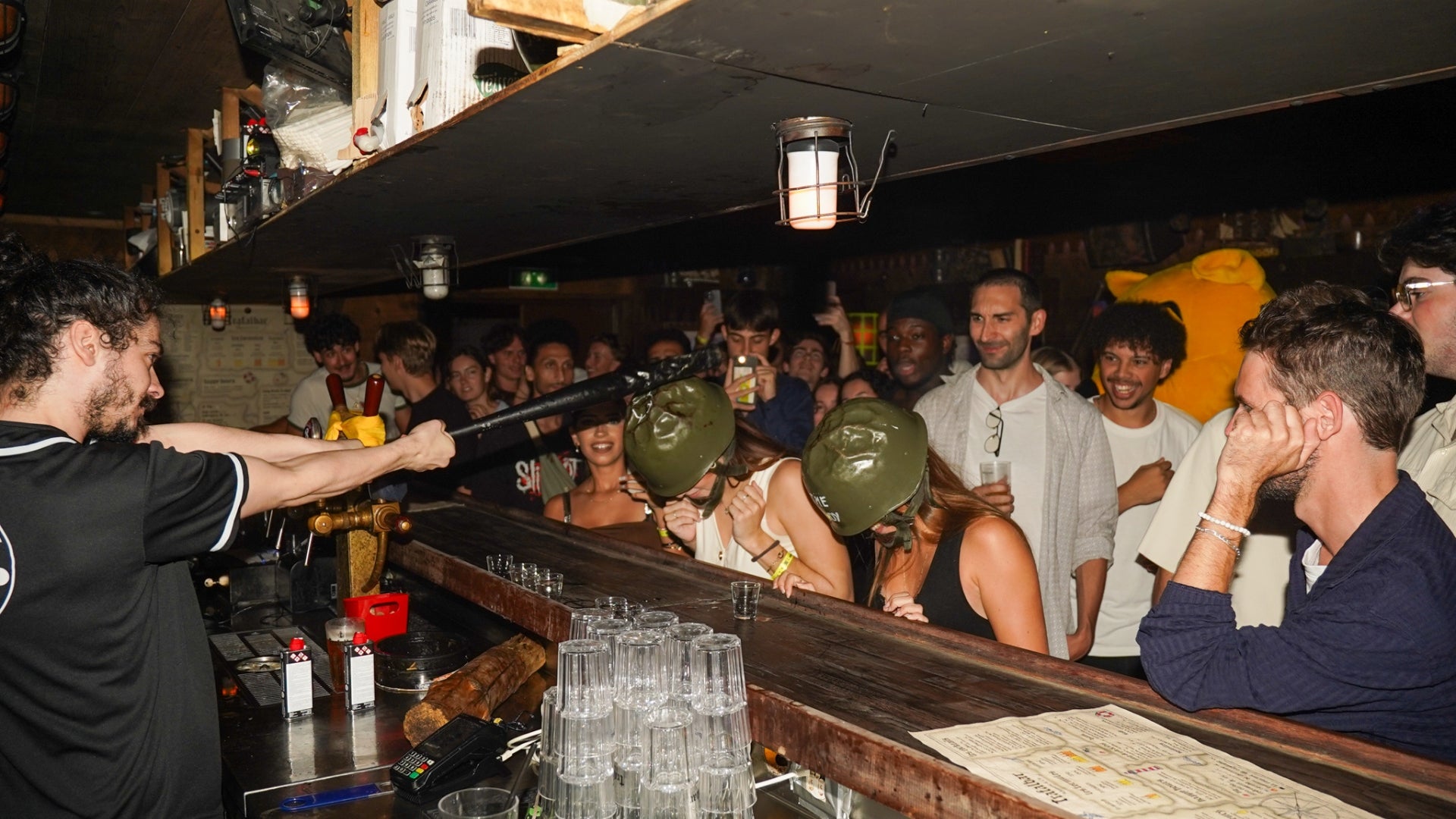 ORANGE BAR CRAWL NICE