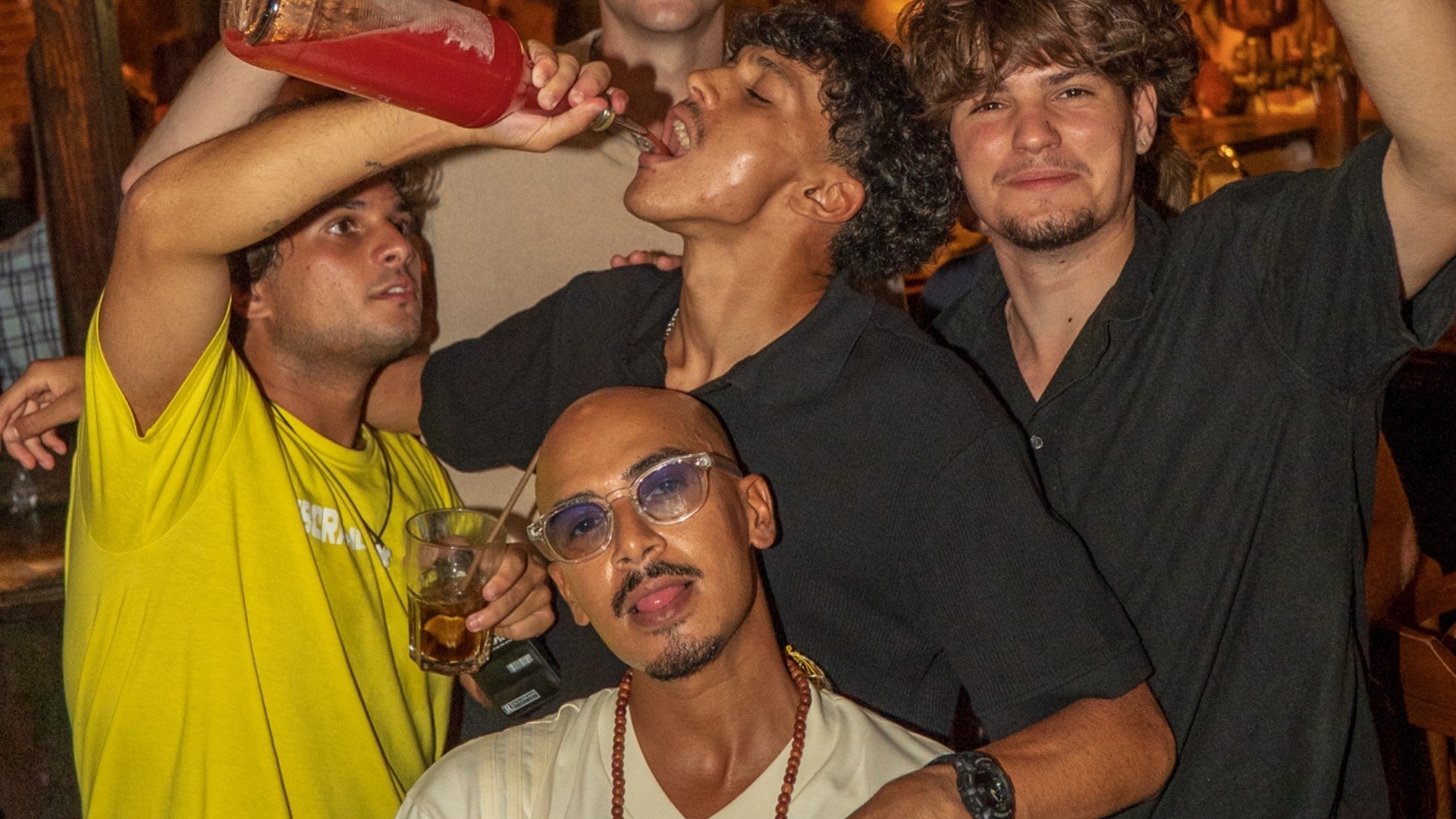 YELLOW PUB CRAWL NICE