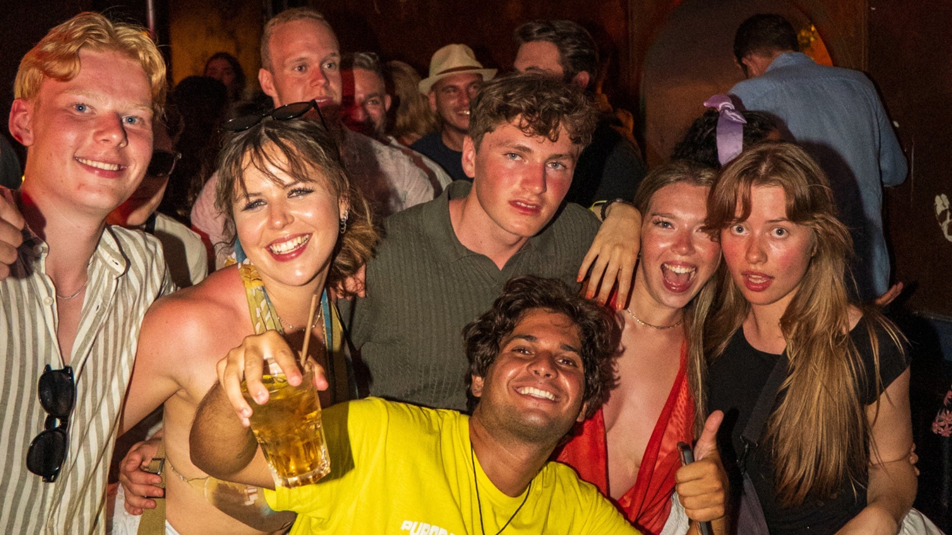 YELLOW PUB CRAWL NICE