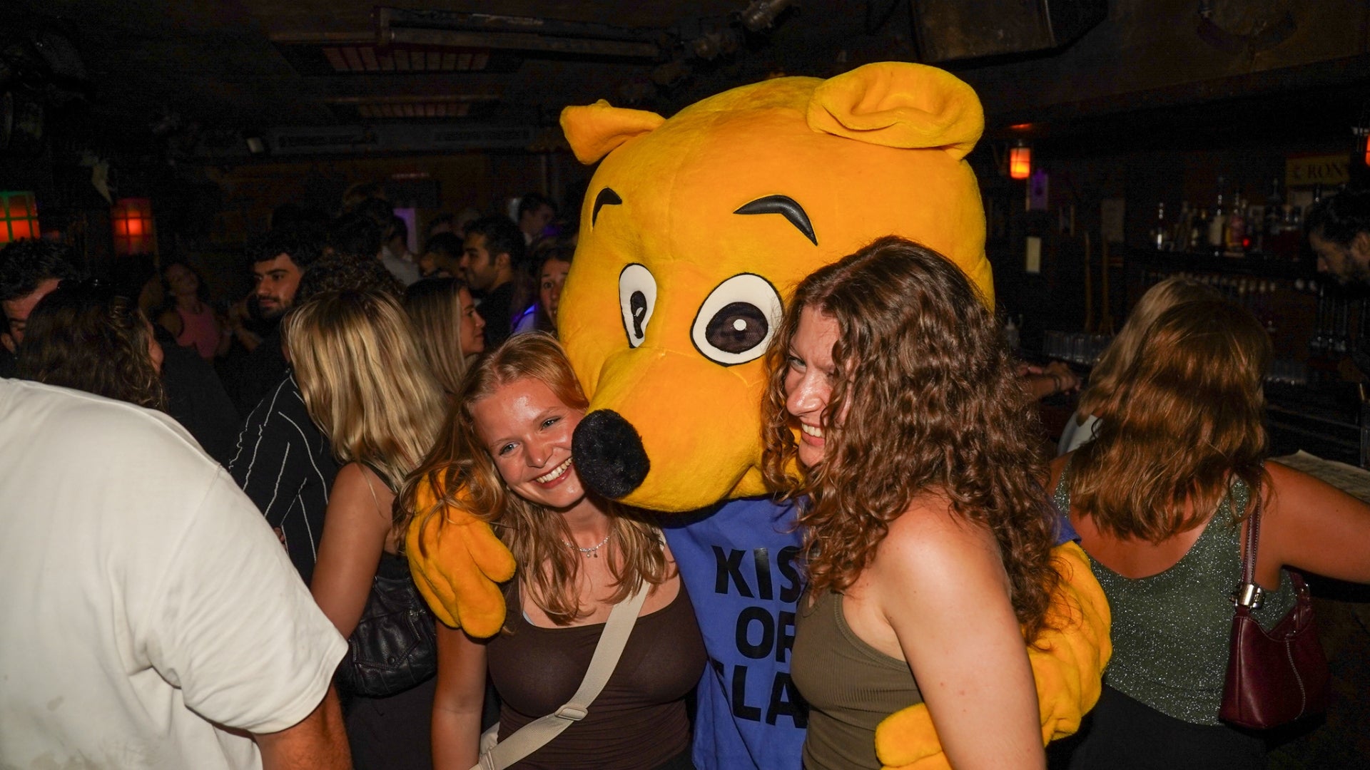 YELLOW PUB CRAWL NICE